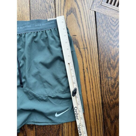 NWOT NIKE Stride RUNNING Shorts DRI-FIT 5” Men's XXL DM4755-338 MSRP $55 - Picture 4 of 6